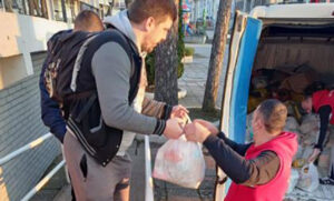 “Fudbalom do hljeba”: Banjalučki “Mozaik prijateljstva” ispunio još jednu humanu misiju