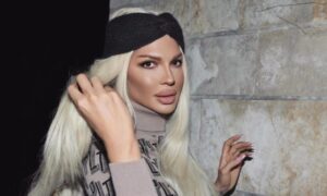 Zahvalila ljekarima koji su joj spasli život: Jelena Karleuša se javila iz bolničkog kreveta FOTO