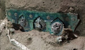 „Gotovo netaknute“ ceremonijalne kočije otkrivene nedaleko od Pompeje
