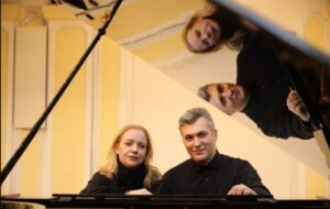 Banski dvor: Koncert klavirskog dua “The Wolves” – Jasna Đurović i Borko Milojković