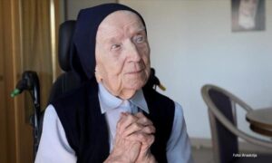 Najstarija časna sestra! Bakica sa 116 godina “pobijedila” opaki korona virus