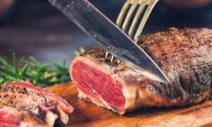 Trikovi koje vrsne domaćice znaju: Evo kako da i najžilavije meso učinite sočnim i mekanim