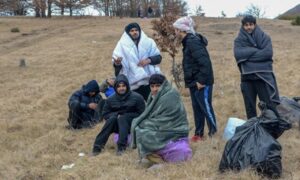 U kampovima u BiH smješteno 2.040 migranata: Van prihvatnih centara zimu provodi njih 367