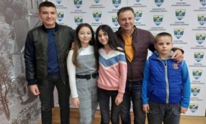 “Oni su heroji Srpske”: Reljić nagradio dubičke glumce – aktere filma “Dara iz Jasenovca”