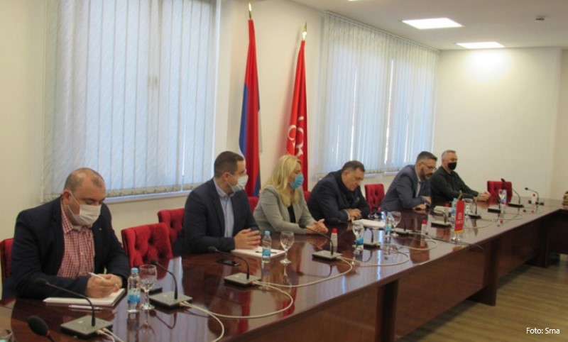 “Otvoreni forum” sa medijima: Dodik i Cvijanovićeva čuli sugestije i kritike
