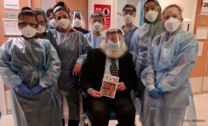Neobično vjenčanje: U kovid-bolnici rekli “DA”, medicinske radnice bile djeveruše FOTO