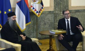 “Crkva sabira i gradi mostove, otupljuje oštrice”: Patrijarh Porfirije razgovarao sa Vučićem