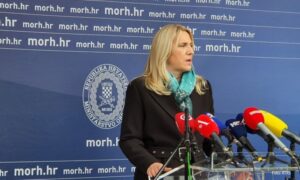 Cvijanovićeva ponudila pomoć: Građani Petrinje mogu računati na institucije Srpske