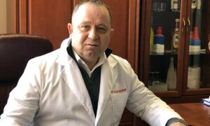 “Željno očekujemo vakcine”: Direktor bijeljinske bolnice o borbi sa opakom koronom