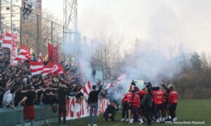 Delije dočekale fudbalere Zvezde iz Milana: Stanković izveo korner koji sudija nije dopustio VIDEO