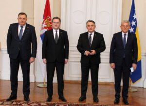 “Zahvalnost Srbiji i Vučiću”: Članovi Predsjedništva BiH sa ministrom Selakovićem