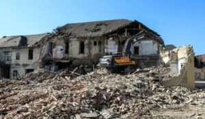 Zemljotres napravio veliku štetu: Prijavljeno gotovo 40.000 oštećenih objekata na Baniji
