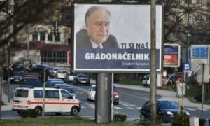 “Ti si naš gradonačelnik”: Plakati podrške Bogićeviću od građana Sarajeva