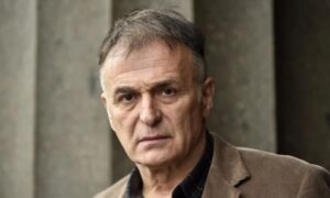Optužen za silovanje glumice! Lečić se povukao sa čela pokreta Demokrate Srbije