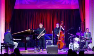 Publika uživala u džezu: Održan koncert kvarteta ruskog saksofoniste Olega Kirijeva
