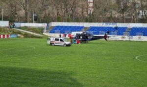 Neobična scena na fudbalskoj utakmici: Helikopter prekinuo meč u Zvorniku