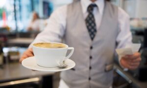 Kako da znate kada ste pretjerali sa kafom: Simptomi koji ukazuju da više ne treba da je pijete