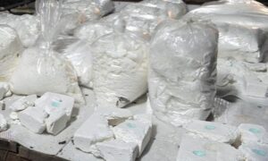 Trojici muškaraca lisice na ruke: Policija oduzela 73 kilograma kokaina