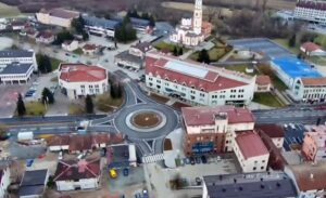 Načelnik Bojić objavio: Pogledajte novu kružnu raskrsnicu u centru Laktaša VIDEO