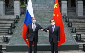 Biti istovremeno neprijatelj Rusije i Kine je samoubistvo