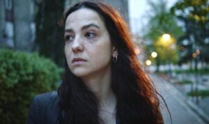 Najbolja glumica! Milica Stefanović nagrađena u Njujorku za ulogu u “Kad sam kod kuće”