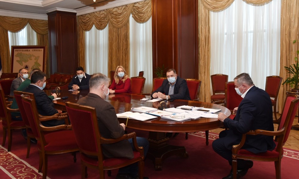 Medicinari traže uvođenje strožijih mjera u Srpskoj: Potrebno zaustaviti rast broj zaraženih