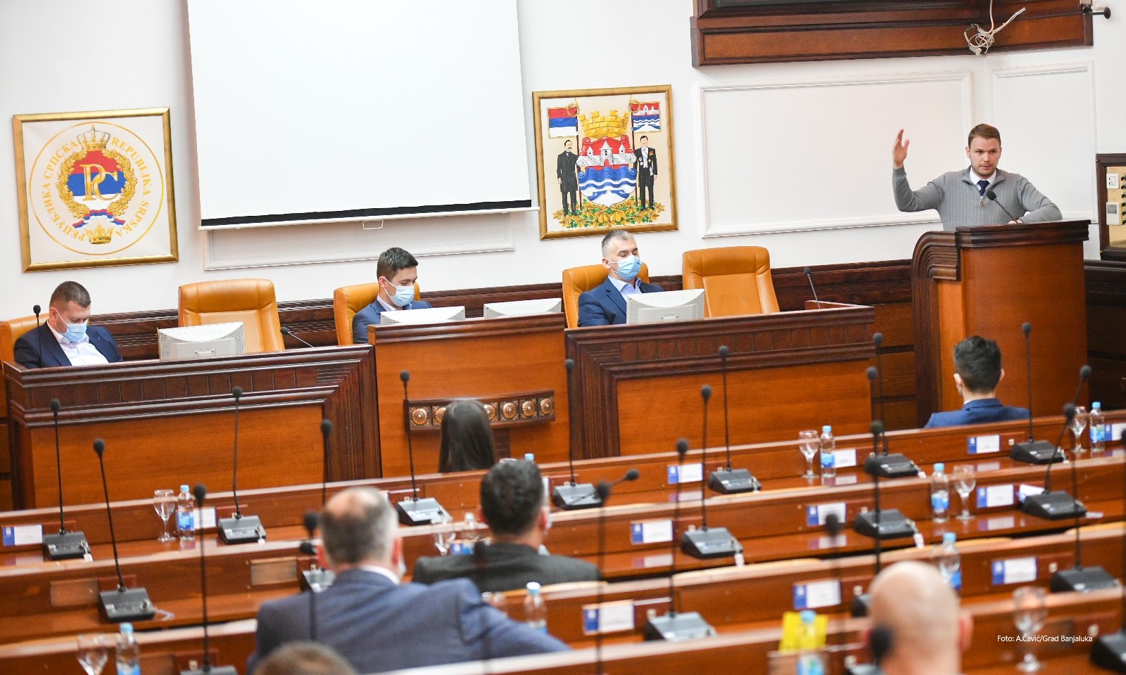 Ilić kategorično: Dok sam ja predsjednik banjalučki parlament neće zasijedati na parkingu