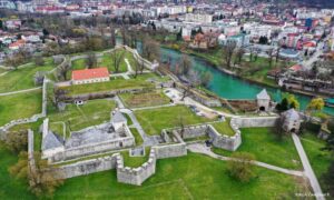 Planirano investiranje u tvrđavu: Uređenjem ljetne pozornice oživiti Kastel
