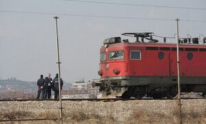 Jeziva tragedija u noći: Migranta ubila struja na teretnom vozu u BiH