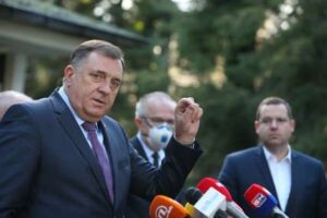 “Ne pripremamo se ni za kakav rat”: Dodik nakon sastanka vladajuće koalicije Srpske