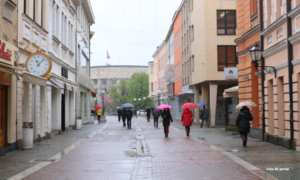 Obavezno ponesite kišobran: Meteorolozi najavljuju toplije vrijeme, ali kišovito