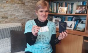 “Sada sam slobodna”: Ruskinja nakon decenije borbe dobila ličnu kartu i pasoš BiH