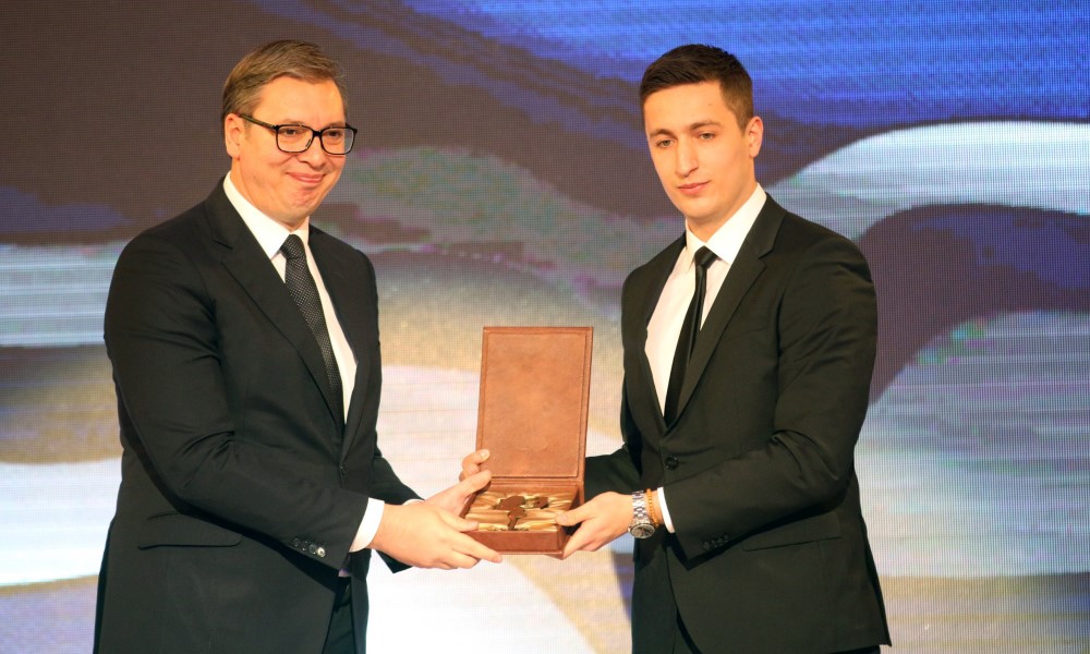 Vučiću uručen “Ključ grada”: Postao sam dio Vrbasa i velike istorije Banjaluke