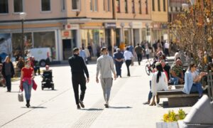 Za Dan grada biće i sniženja: Popusti u trgovinama i lokalima u užem centru Banjaluke