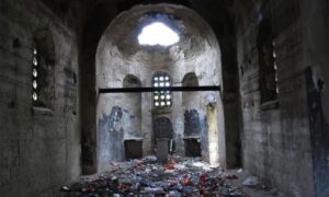 Užas na Kosmetu: Pravoslavnu svetinju pretvorili u toalet i smetlište