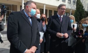 Od Srbije za Srpsku! Vučić uručio Dodiku 10.000 doza korona vakcine “AstraZeneke”