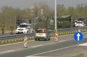 Drama kod Ostružnice: Prevrnuo se vojni kamion, ispala raketa VIDEO