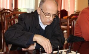 Izdahnuo u 76. godini! Preminuo Milenko Šibarević, legenda banjalučkog šaha