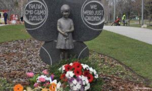 Vandali nisu uspjeli da je unište: Pronađena statua Milice Rakić
