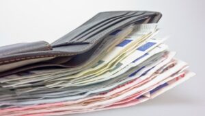 Podržala poslanička većina: U Crnoj Gori minimalna zarada od danas 450 evra