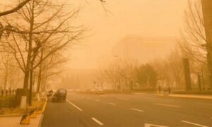 Gigantski oblak pijeska i prašine ušao u grad: Nebo iznad Pekinga obojeno u žuto