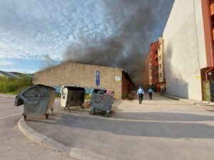Ugašen požar u magacinu uz fabriku “Lasta”