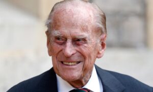Britanski princ Filip preminuo u 99. godini: Čak 70 godina bio u braku sa kraljicom Elizabetom