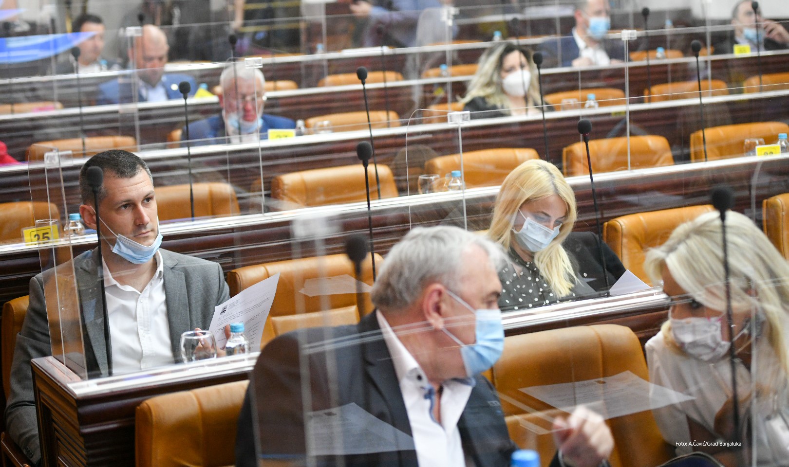 Subvencije od 300.000 KM za javni prevoz: Završena vanredna sjednica Skupštine grada