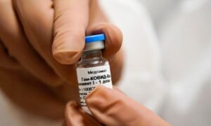 “Lakša” verzija vakcine: “Sputnjik lajt” za 50 odsto smanjuje rizik od zaraze
