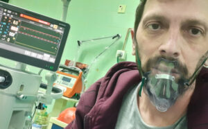 Supruga o smrti muža u KCUS: Priključen na respirator bez odobrenja