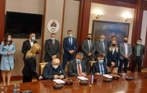 Potpisan ugovor o dionici auto-puta na Koridoru “Pet ce” kroz Republiku Srpsku