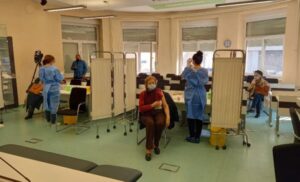 Borba sa koronom u Banjaluci: Naredne sedmice revakcinacija i vakcinacija – evo rasporeda