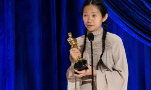 “Zemlja nomada” je najbolji film! Evo ko se sve noćas “okitio” nagradom “Oskar”
