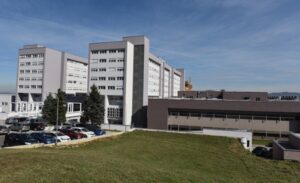 U toku operacija: Žena povrijeđena u požaru u Prijedoru zadobila opekotine na 50 odsto tijela